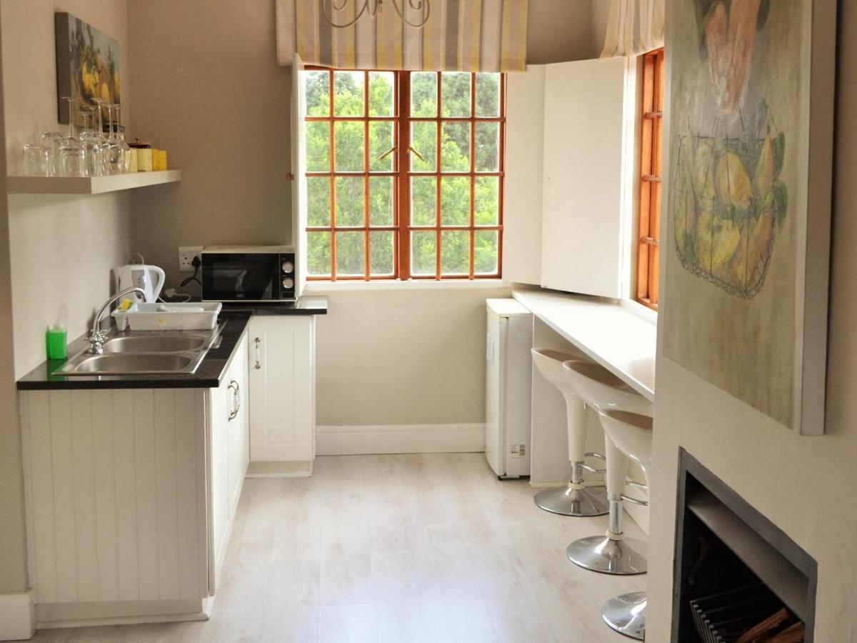 By The Way Guesthouse كلارينس المظهر الخارجي الصورة