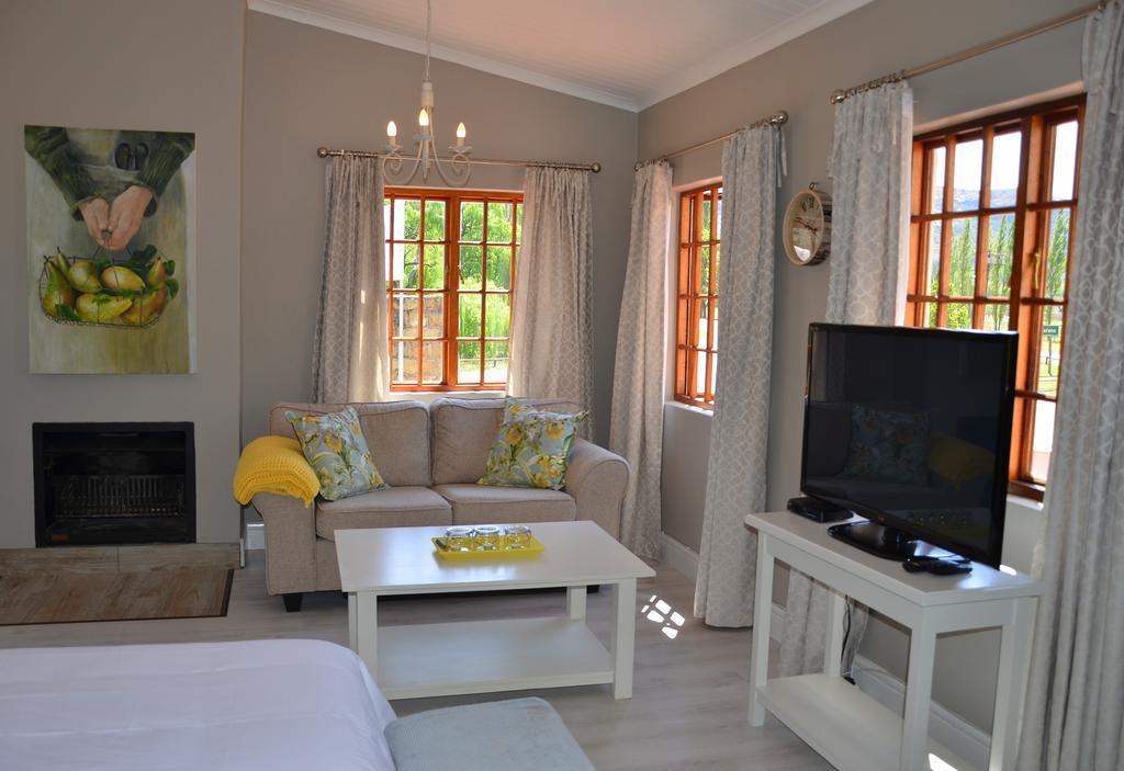 By The Way Guesthouse كلارينس الغرفة الصورة
